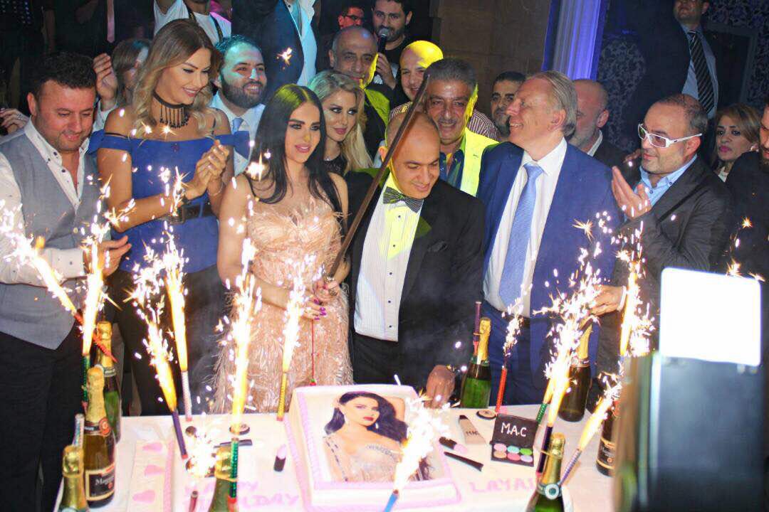 ليال عبود تحتفل بعيد ميلادها 